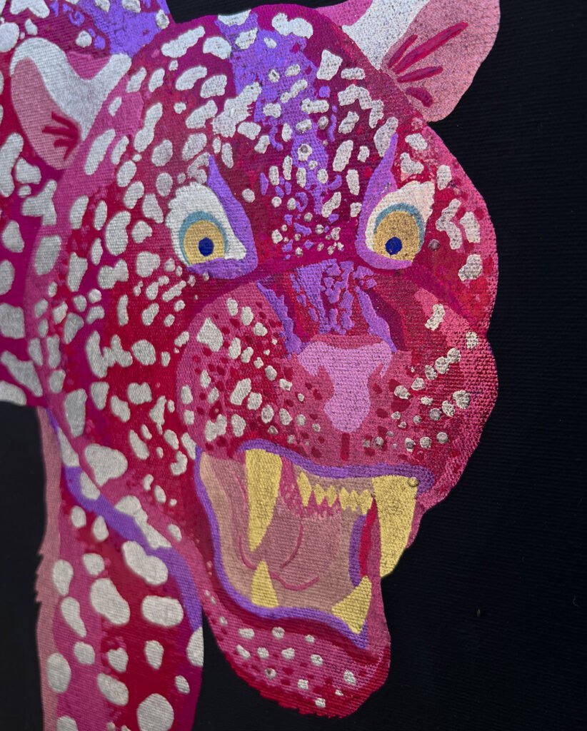 Detalhe de «Loucura Cor-de-rosa» (2026), Rod RAS